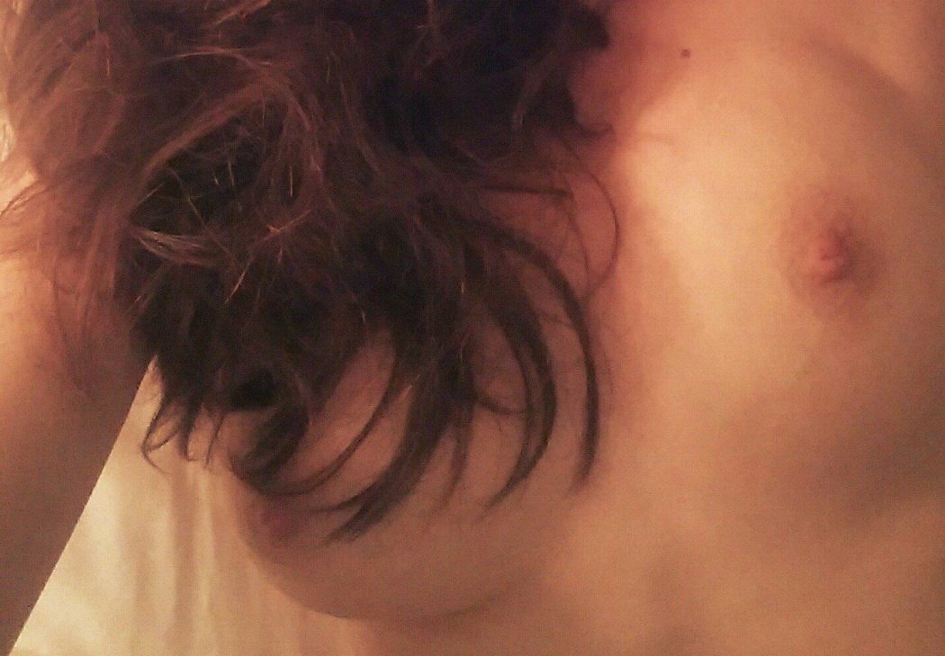 selfie topless très sexy